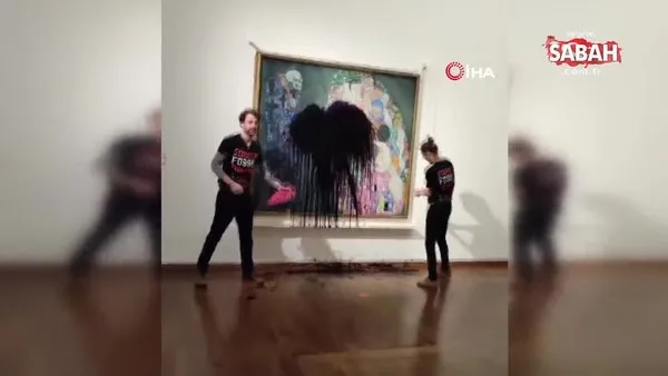 Avusturya'da iklim aktivistleri, ressam Klimt'in tablosuna siyah boya fırlattı | Video