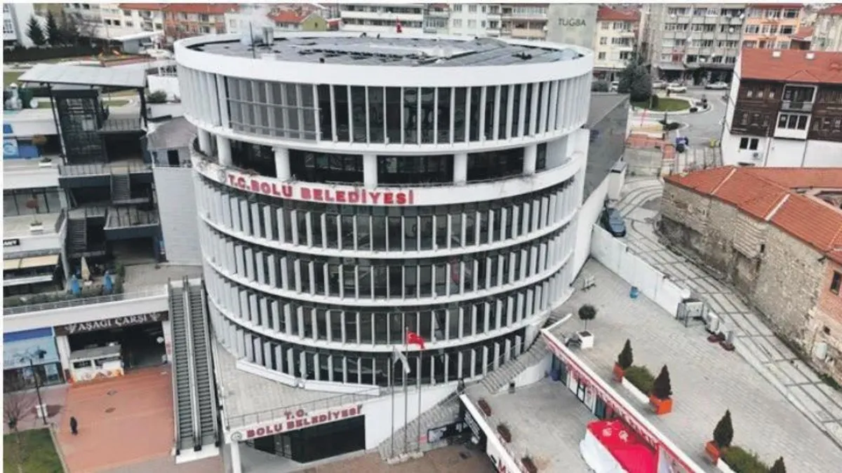 Kurban bağışı topladılar tek kurban kesmediller