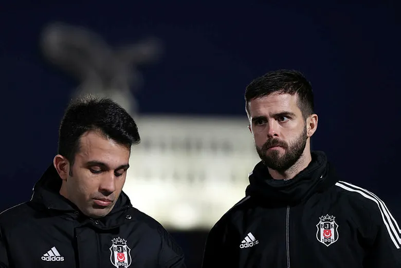 besiktas-kararini-verdi-karaveli-super-kupayi-alirsa-1640243076521.jpg