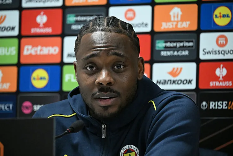 Son dakika haberi: Fenerbahçe’de bitmeyen belirsizlik! Yıldız oyuncu ne yapacağını bilemiyor...