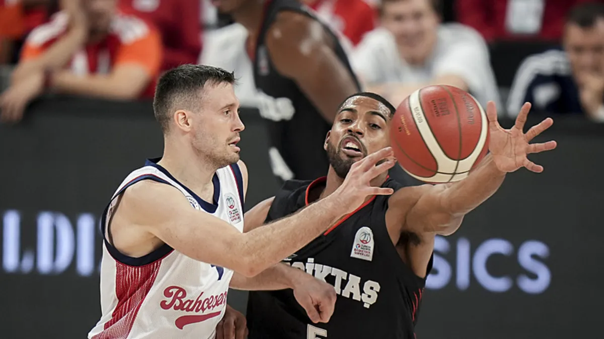 Bahçeşehir Koleji, Beşiktaş'ı mağlup etti!