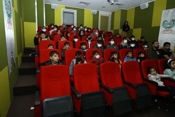 Yenişehir Belediyesinden öğrencilere sinema şenliği