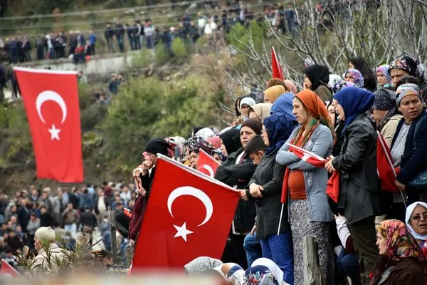 Muğla şehidini zeytin dallarıyla uğurladı