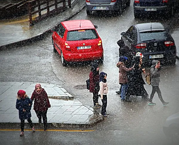 Erzurum’a nisan karı