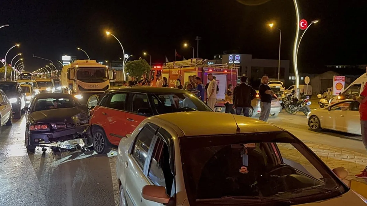 Edirne’de zincirleme kaza! 1’i kaçtı, 1’i alkollü çıktı, 1 kişi de yaralandı