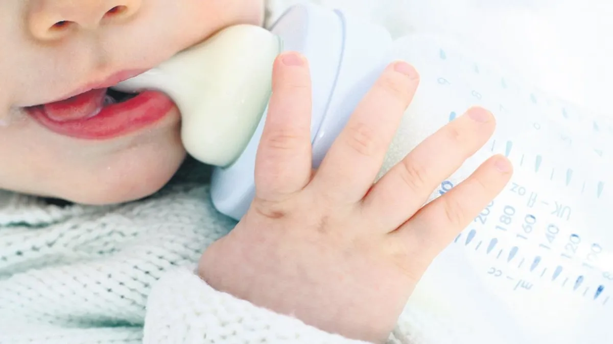 Toksin çıkan bebek maması toplatılıyor