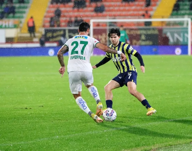 Son dakika haberi: Fenerbahçe’de Ferdi Kadıoğlu gerçeği ortaya çıktı! Babası transferi açıklamıştı...
