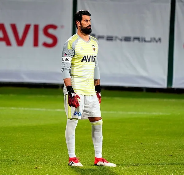 Fenerbahçe'ye sürpriz kaleci! Transferde gündem Fabri...