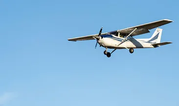 Cezayir’de küçük uçak düştü: 4 ölü