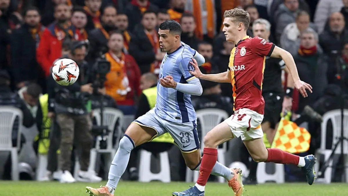 GALATASARAY HABERİ: Cimbom'da Elias Jelert kiralanıyor