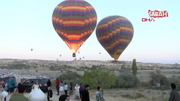 Kapadokya'da sıcak hava balonları, Atatürk posterleri ve bayraklarla havalandı | Video