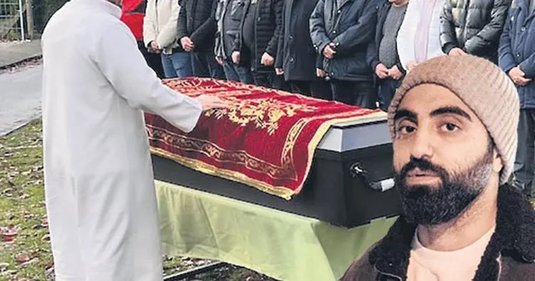 Türk genci trenin altında kalıp öldü