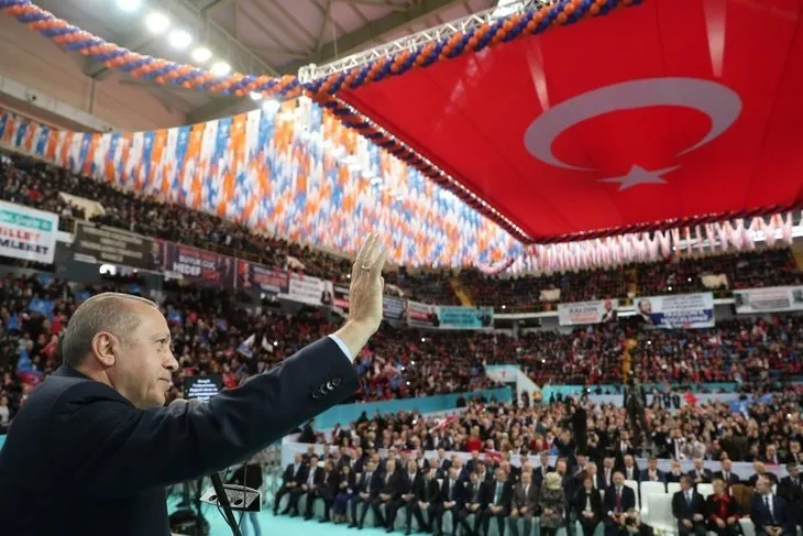 Başkan Erdoğan o kadını görünce hemen konvoyu durdurdu ve...