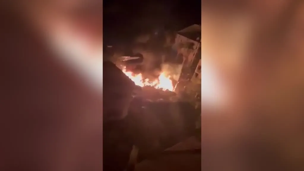 İsrail hastaneyi vurdu! İran 'Kara Bayrak' çekti: Savaş mı ilan etti?
