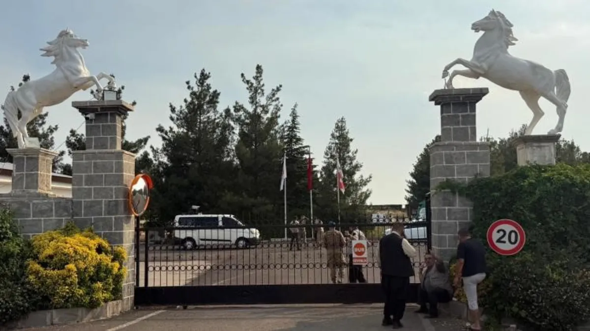 Şanlıurfa'da halı sahada çıkan ve farklı illere yayılan kavgada hayatını kaybedenlerin sayısı 2'ye yükseldi.