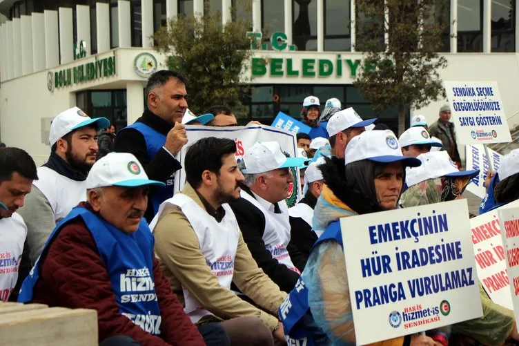 Bolu Belediyesi’nden çıkarılan işçilerden eylem