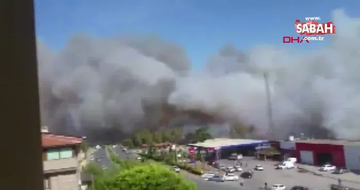 Son dakika haberi... Hatay’daki yerleşim yerlerine sıçrayan orman yangınına helikopterli müdahale | Video