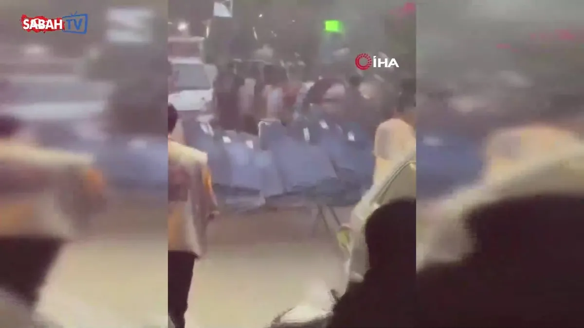 Şam kırsalında minibüste patlama: Ölü ve yaralılar var videosunu izle Şam kırsalında minibüste patlama: Ölü ve yaralılar var videosunu izle
