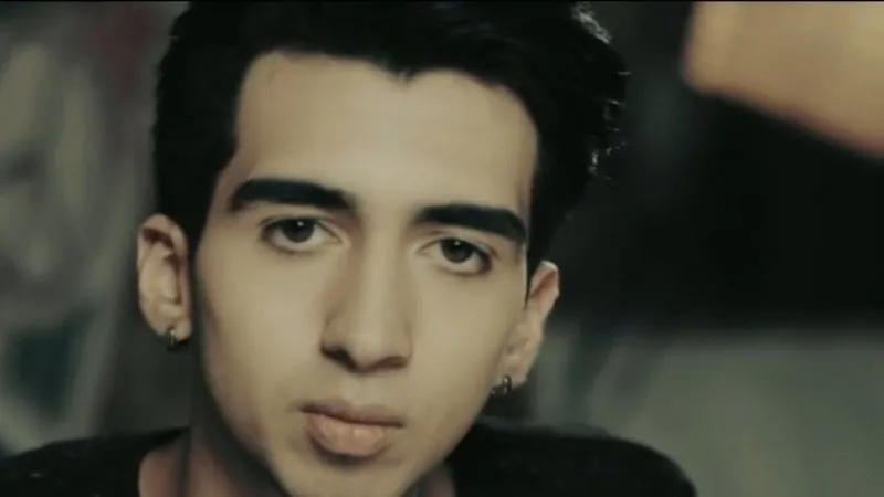 gece golgenin rahatina bak sarkisini kim soyluyor medya haberleri