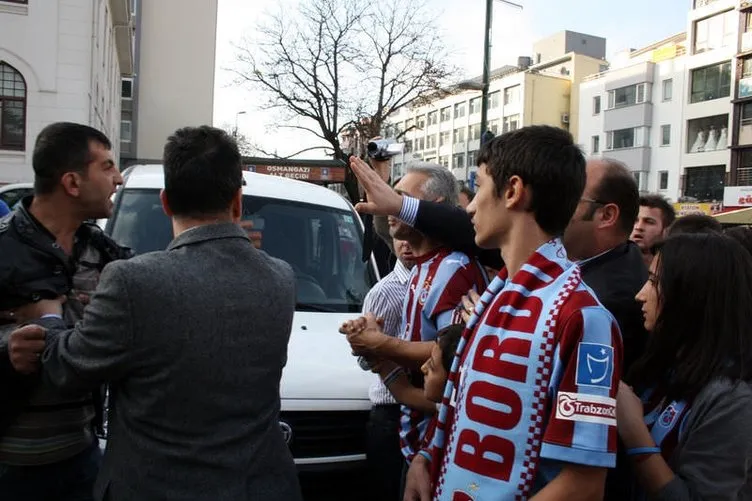 Bursaspor ile Trabzonspor taraftarları arasında gerginlik