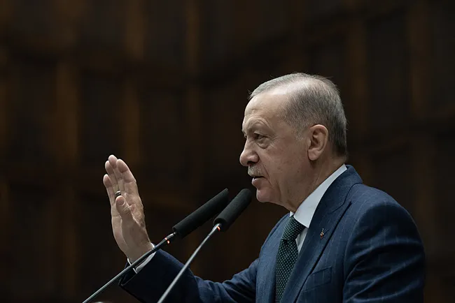 son-dakika-baskan-erdogandan-ak-parti-grup-toplantisinda-onemli-mesajlar-biz-buradayiz-dimdik-ayaktayiz-1715770671668.jpeg Son dakika: Başkan Erdoğan'dan AK Parti Grup Toplantısı'nda önemli mesajlar: Biz buradayız, dimdik ayaktayız