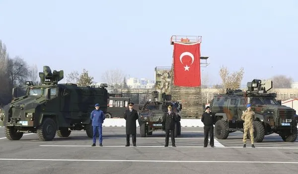 Jandarma yeni kıyafetleri ile görev başında