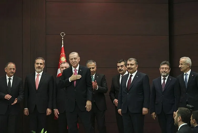 SON DAKİKA: Yeni Kabine listesi açıklandı! Başkan Erdoğan Yeni Kabine Bakanlar Kurulu listesini Çankaya’da duyurdu