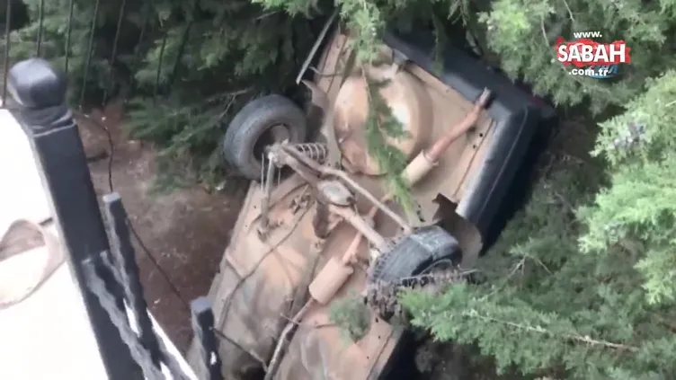 Otomobil okulun bahçesine uçtu