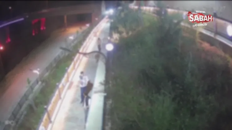 Bingöl’de vandalizm! Yeni parktaki banklar yakıldı