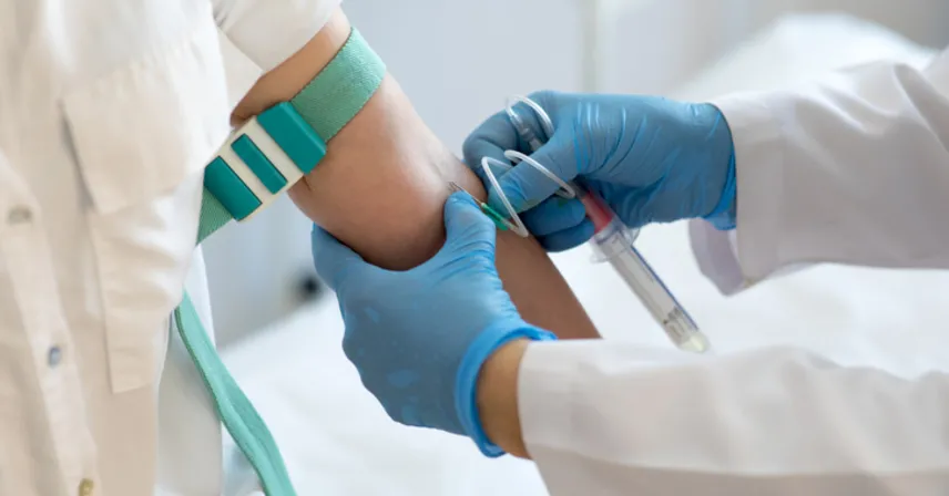 Kan Vermek ve Aldırmak Orucu Bozar Mı? - Diyanet Açıklaması