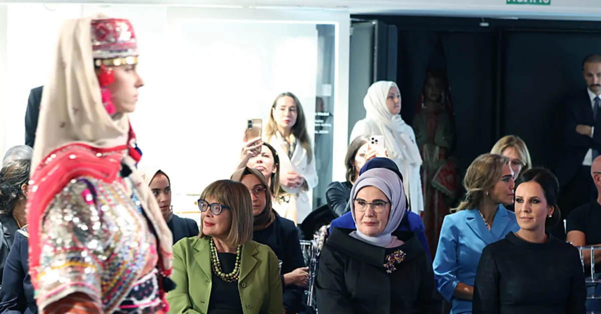 Geleneksel Türk gelinlikleri Belgrad'daki defilede tanıtıldı