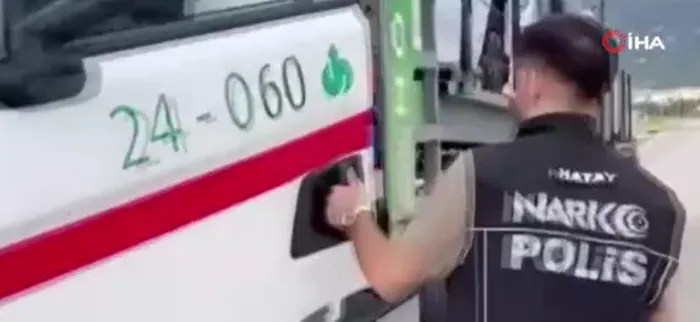 tirda-yatagin-altindan-12-milyon-600-bin-tllik-uyusturucu-cikti-1779861973127.png