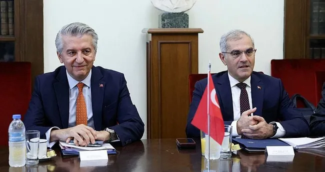 Türkiye ile Yunanistan heyetleri Atina’da bir araya geldi Türkiye ile Yunanistan heyetleri Atina’da bir araya geldi
