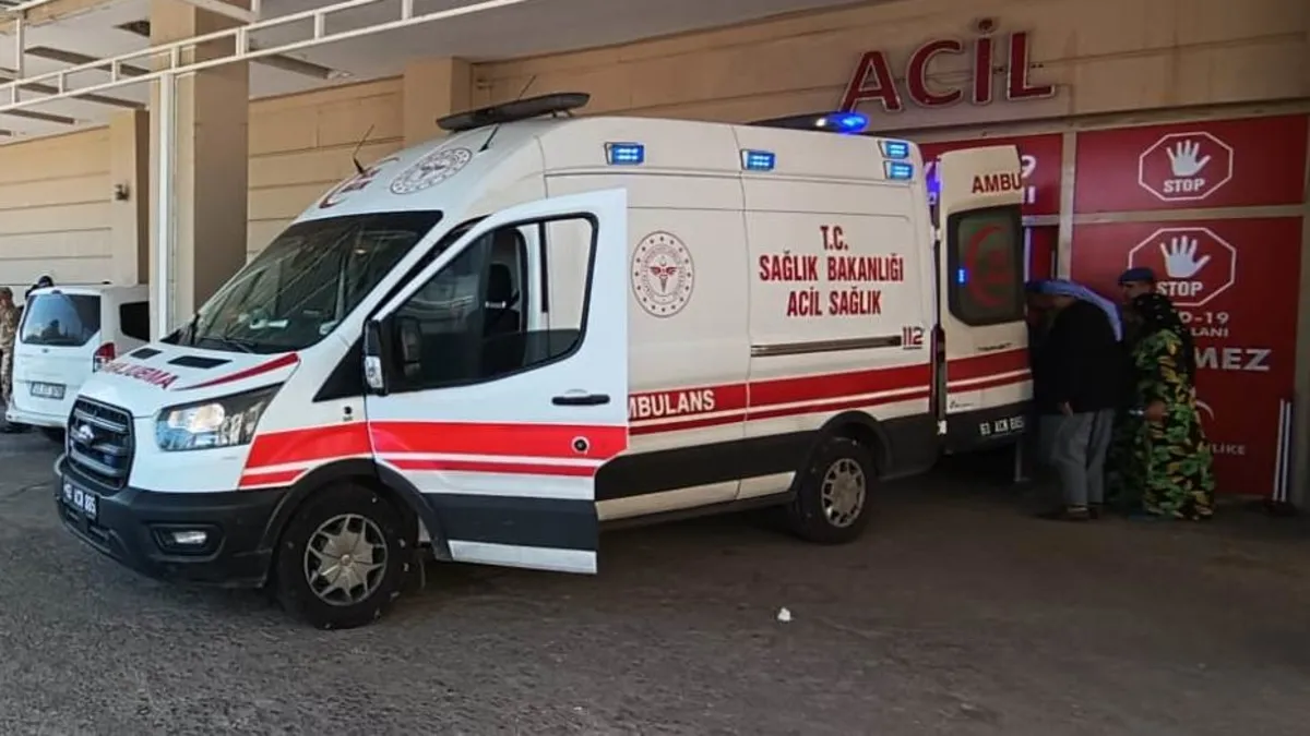 Şanlıurfa’da yılanı vurmak isterken 5 kişiyi silahla yaraladı Şanlıurfa’da yılanı vurmak isterken 5 kişiyi silahla yaraladı