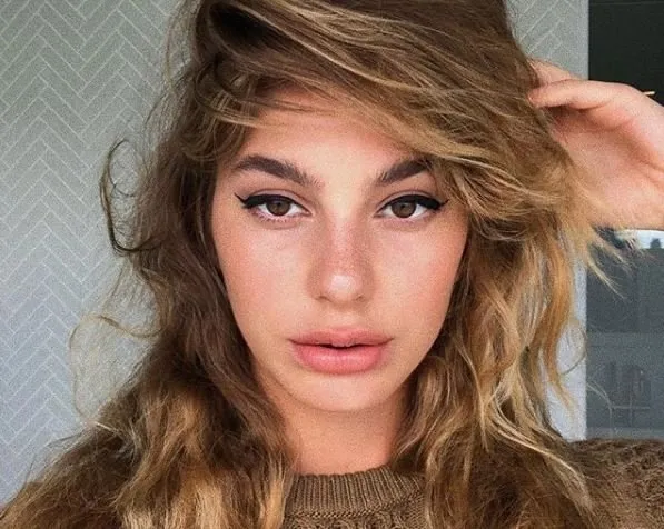 20 yaşındaki sevgilisi, Leonardo DiCaprio'yu aldattı
