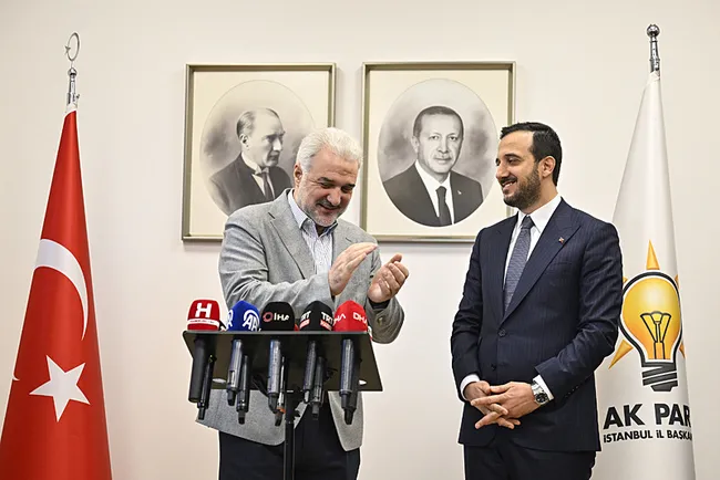 ak-parti-istanbul-il-baskanliginda-devir-teslim-toreni-duzenlendi-1739005403068.jpeg
