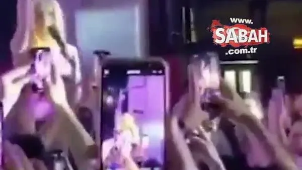 Ünlü şarkıcı Gülşen’in İzmir konseri yine gündeme oturdu! Gülşen şarkısını görevlinin omzuna oturarak söyledi! | Video