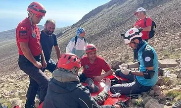 Erciyes Dağı zirvesinde ölümle mücadele: Mahsur kalan dağcılara böyle ulaşıldı! #kayseri