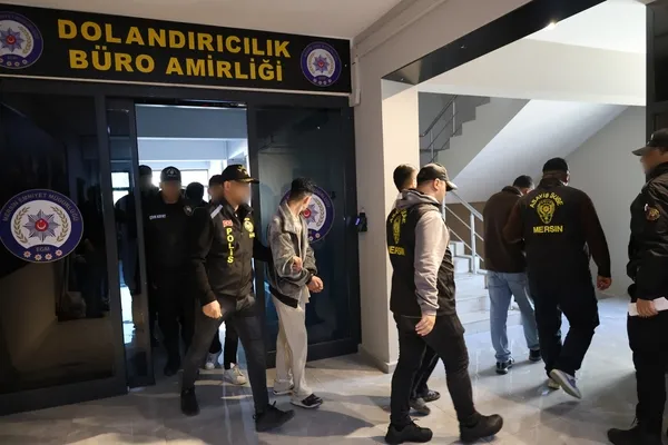 paravan-sirketler-uzerinden-dolandiricilik-yapan-10-supheli-tutuklandi-1768375323250.jpg
