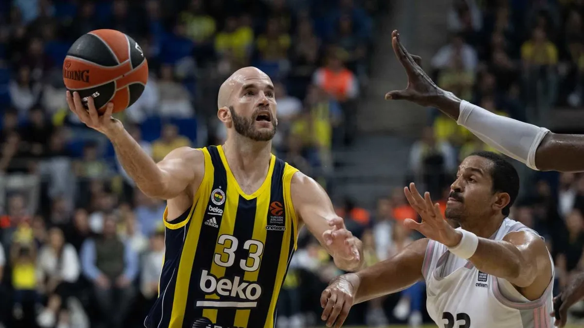 Fenerbahçe Beko, sezonda 84 maça çıktı 3 kupayı müzesine götürdü Fenerbahçe Beko, sezonda 84 maça çıktı 3 kupayı müzesine götürdü