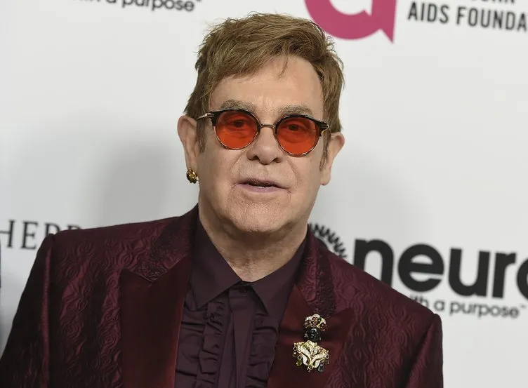 Elton John’a ölümcül bakteri teşhisi
