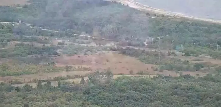 Kore Yarımadası’nda tansiyon yükseldi: Kuzey Kore tüm yolları havaya uçurdu!