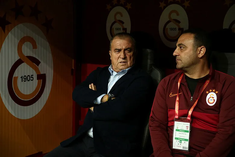 galatasaray-fenerbahce-derbilerinin-faturasi-agir-oluyor-en-cok-ceza-alan-oyuncular-ve-fatih-terim-1637306361124.jpg