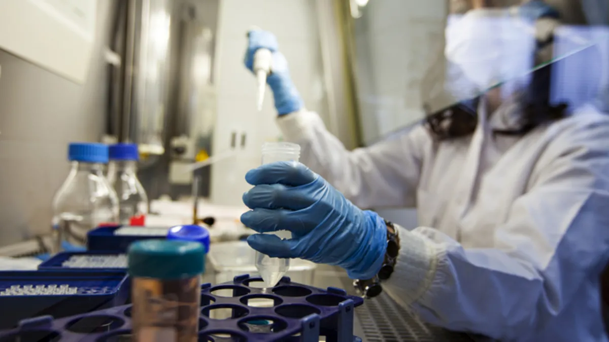 Kanser tedavisinde kritik soru: Neden kemoterapi değil de radyoterapi? Kanser tedavisinde kritik soru: Neden kemoterapi değil de radyoterapi?