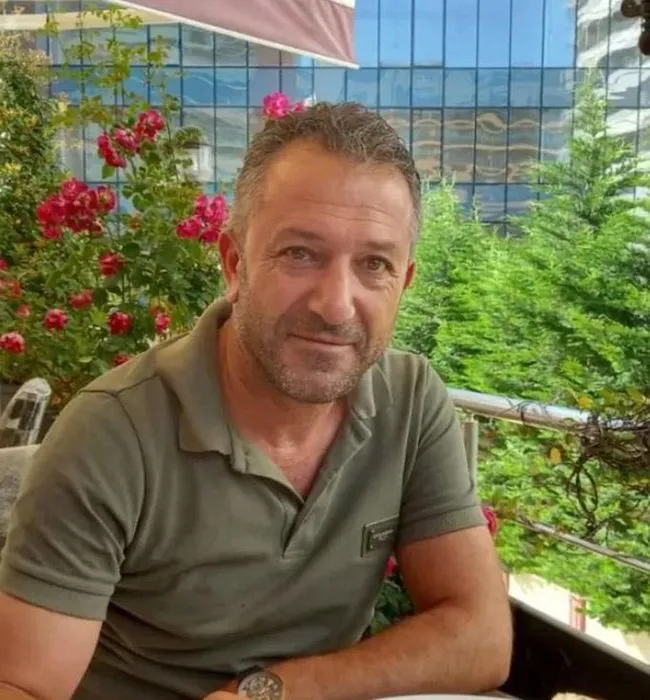 İzmir’de markette dehşet! İki grup birbirine girdi: Polis memuru tabancayla vurularak öldürüldü