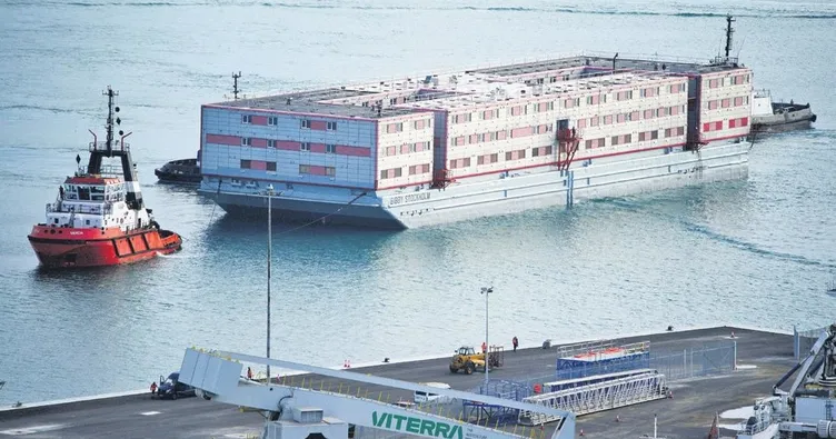 Batı, insanlığı gemilere sıkıştırdı