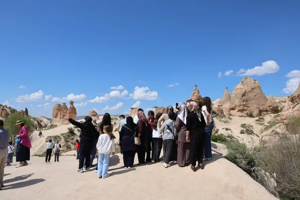 kapadokyada-ogrenci-turizmi-hareketliligi-1777373012007.jpg