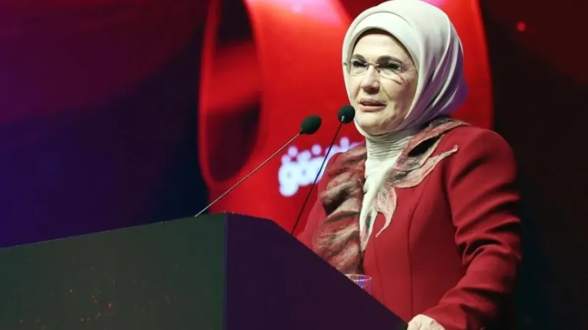 Emine Erdoğan’dan “İrade Bizim, Zafer Bizim” programına ilişkin paylaşım: Milletimizin iradesi özgür ve yenilmezdir Emine Erdoğan’dan “İrade Bizim, Zafer Bizim” programına ilişkin paylaşım: Milletimizin iradesi özgür ve yenilmezdir