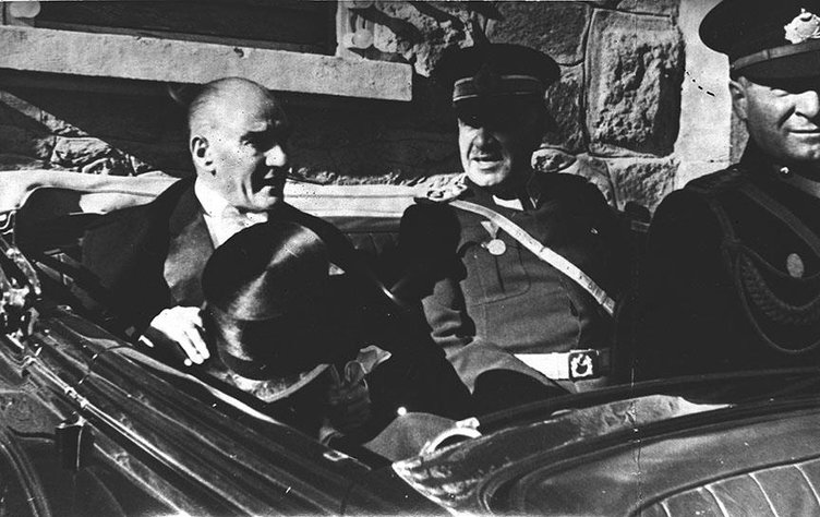 Kurucu irade Mustafa Kemal Atatürk’ün portresi! İlelebet yaşayacak bir devlet kurdu