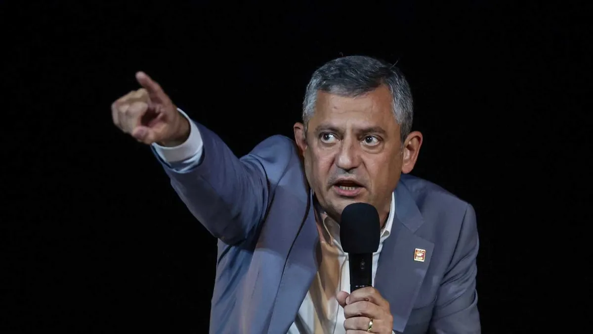 SON DAKİKA… Özgür Özel’den A Haber’i hedef gösterdi! Muhalefetin tehdit siyasetine tepki yağdı: Yerli ve milli medya konforlarını bozdu!
